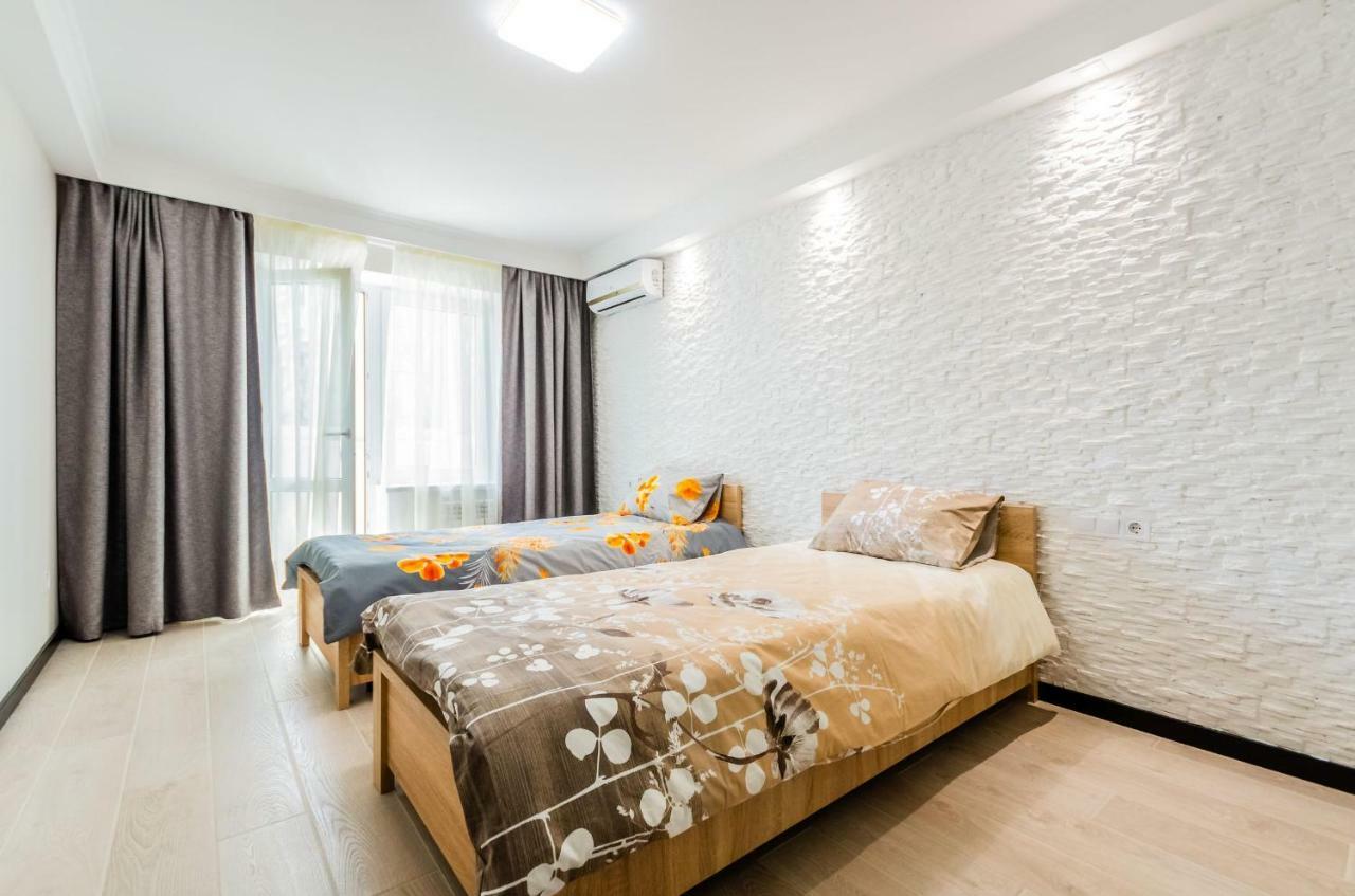 Artal Apartment On Obolonsky Avenue 16A Kijów Zewnętrze zdjęcie